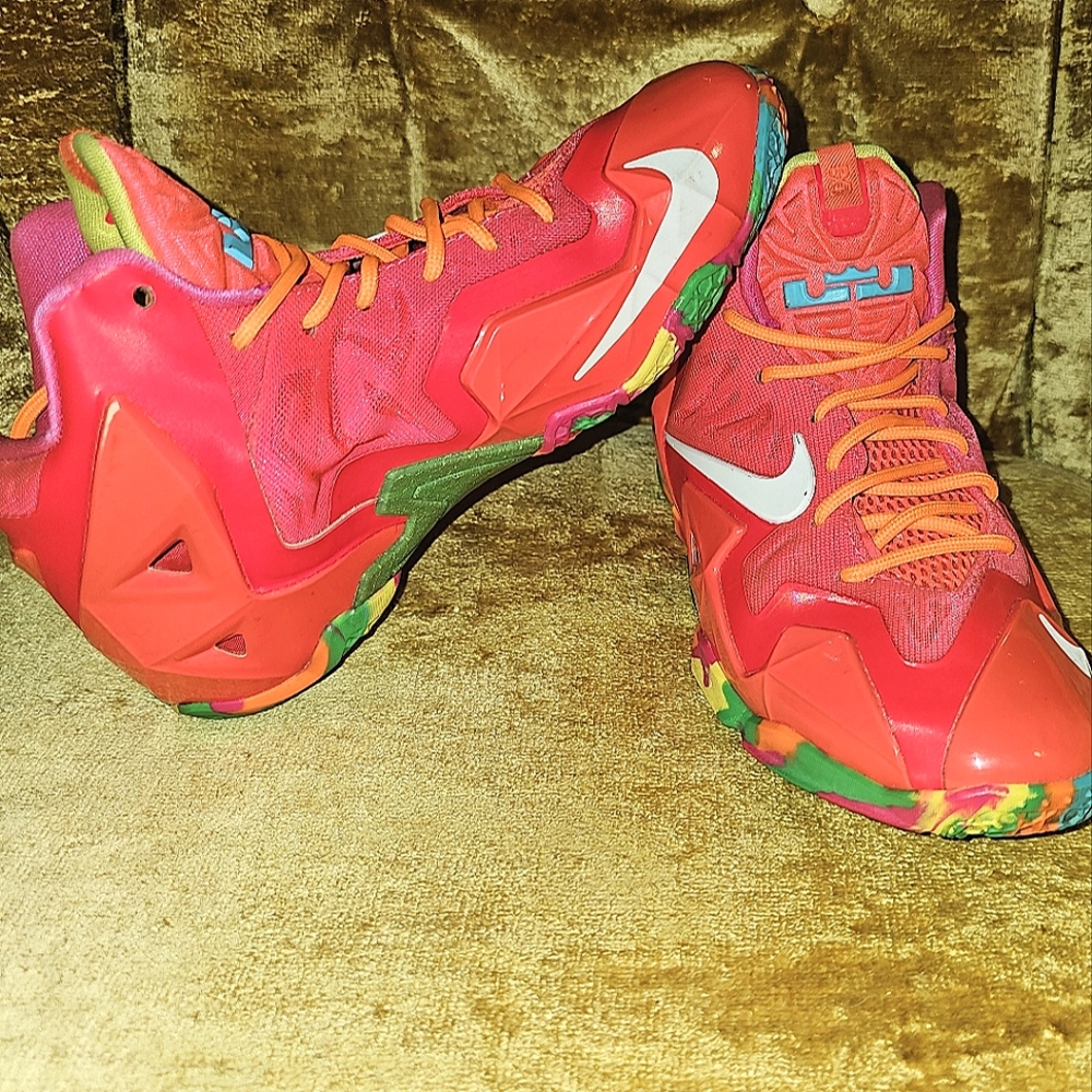 Nike Sneakers Lebron 11 "Fruity Pebbles" 621712-600 Red/Pink Size Youth 4